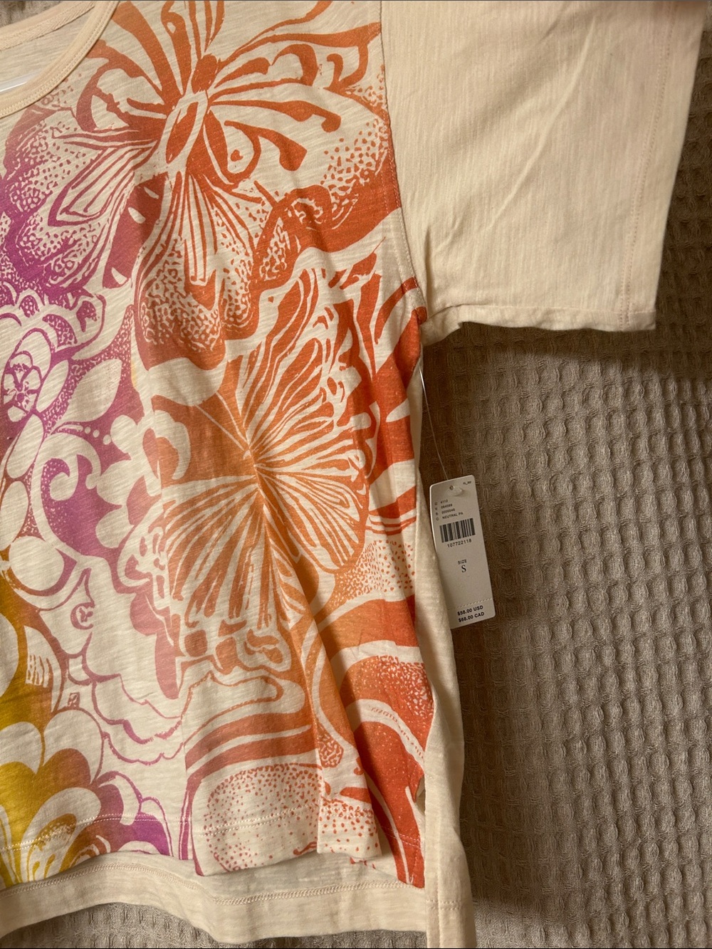 NWT Pilcro Anthropologie Graphic Tee Size S - Picture 3 of 10